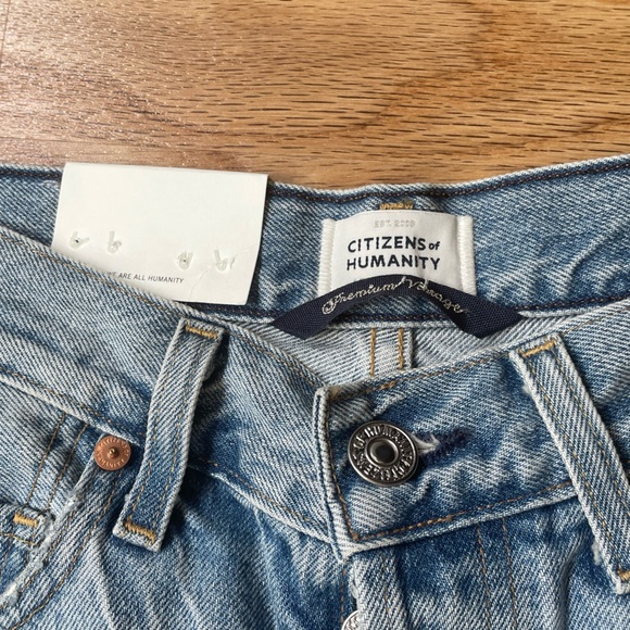 Citizens of Humanity - Dylan Rolled Crop in Misfit - Picture 8 of 11